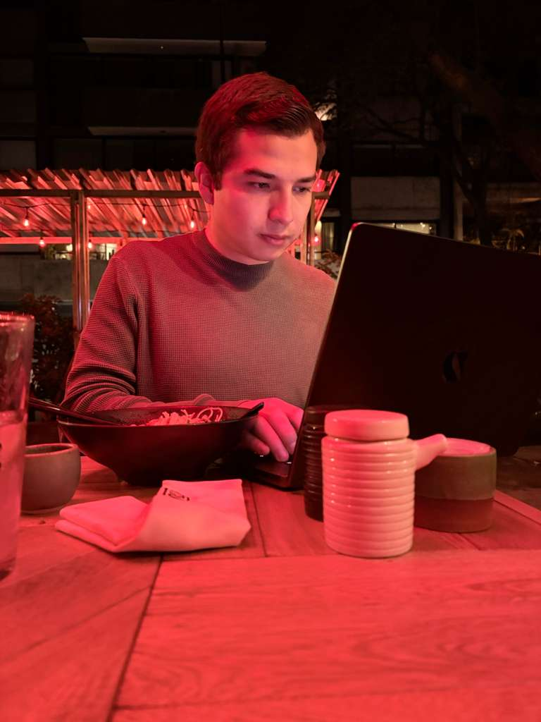 Programando durante la cena